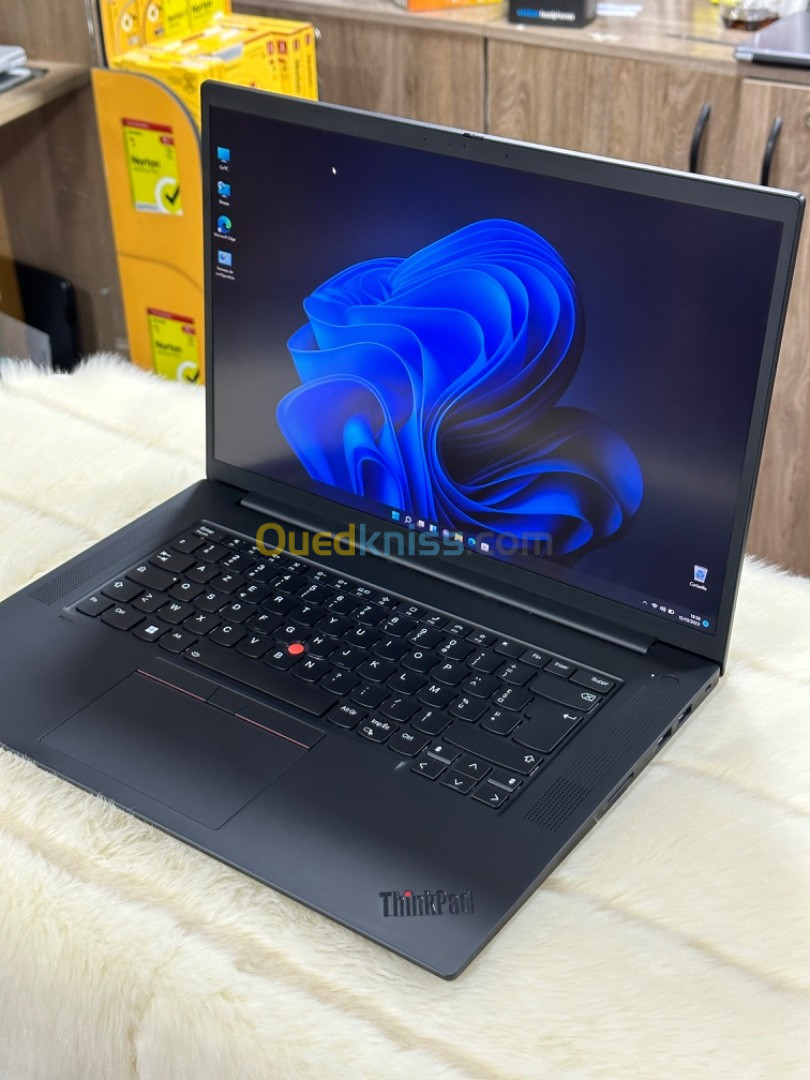 LENOVO THINKPAD P1 GEN 4 I7 11850H 32GO 512GO SSD NVIDIA GEFORCE RTX3070 8GO 16 3K