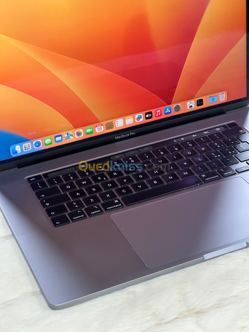 MACBOOK PRO RETINA 16 2019 I9 2.3GHZ 16GO 1TO SSD AMD RADEON PRO 5500M 4GO 