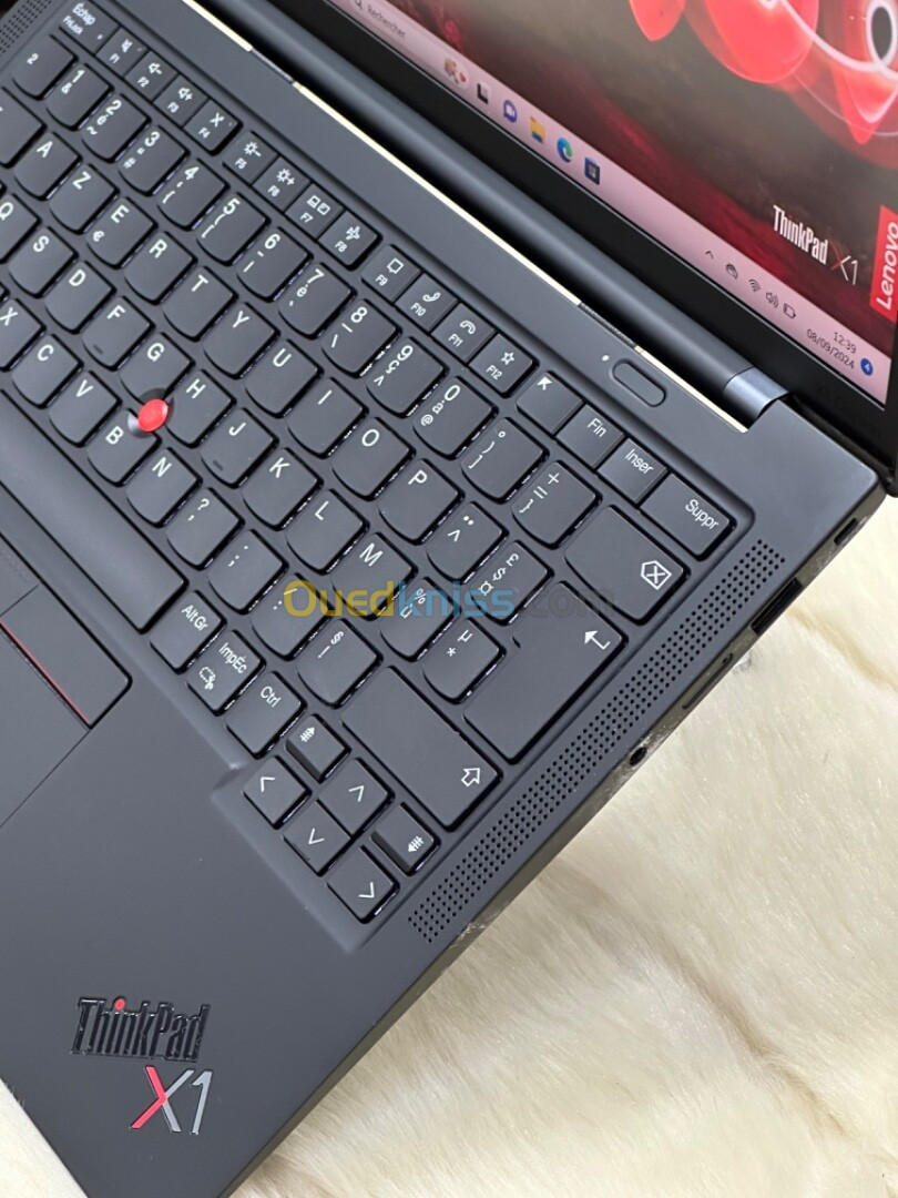 LENOVO THINKPAD X1 CARBON GEN 10 I7 EVO 1255U 16GO DDR5 512GO SSD NVME 