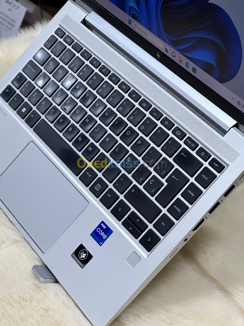 HP ELITEBOOK 640 G9 I7 1255U 32GO 512GO SSD NVME 