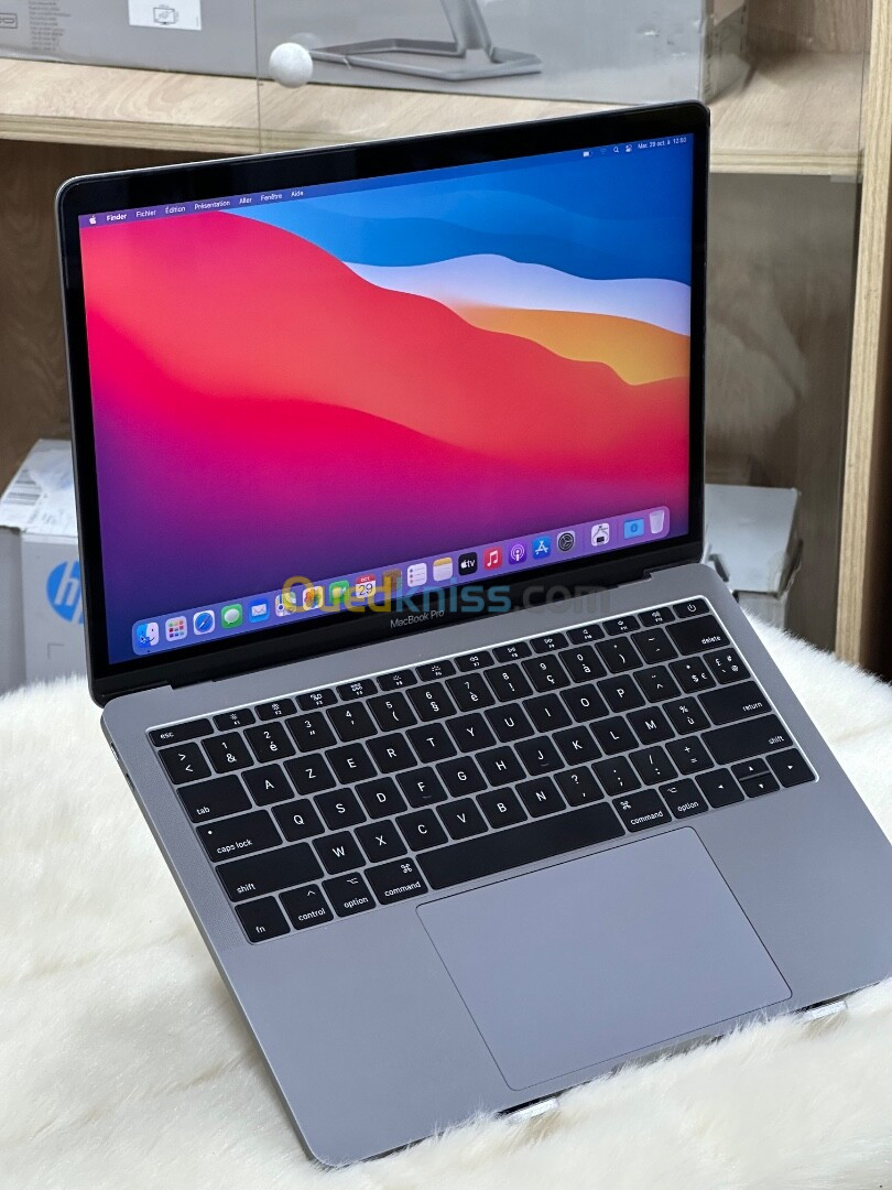 MACBOOK PRO RETINA 13.3 2017 I5 2.3GHZ 8GO 512GO SSD CYCLE 24