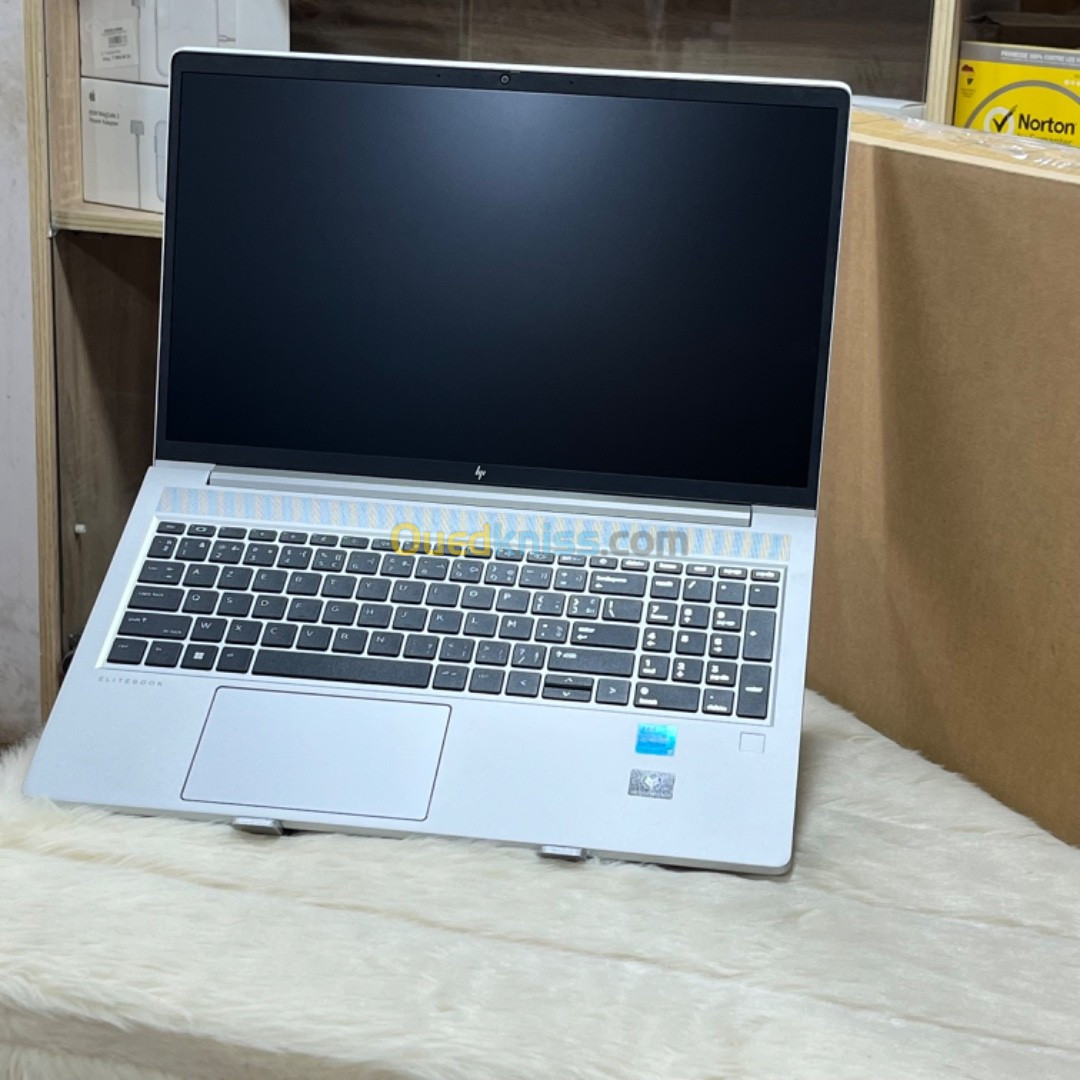 HP ELITEBOOK 650 G9 I5 1235U RAM 8GO 512 SSD ECRAN 15.6 NEUF SOUS EMBALLAGE WIN 11 ORIGINAL 