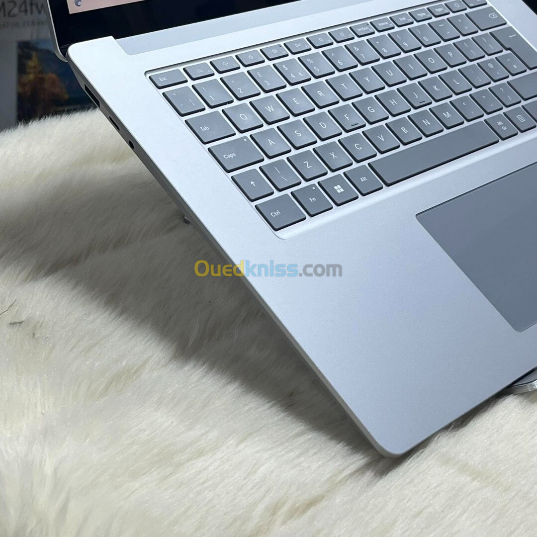 MICROSOFT SURFACE LAPTOP 5 15.4" 3K  TACTILE I7 1255U 16GO  512GO  INTEL IRIS XE GRAPHIC WIN 11