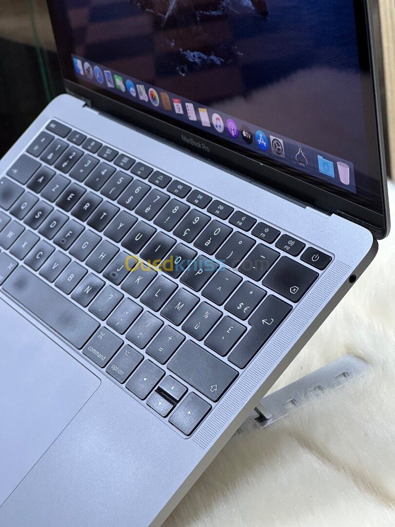 MACBOOK PRO RETINA 13.3 2017 I5 2.3GHZ 8GO 128GO SSD CYCLE 259