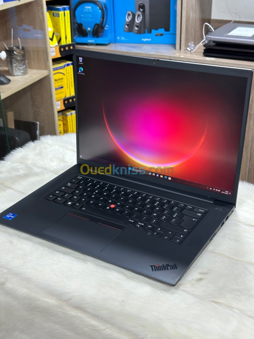 LENOVO THINKPAD P1 GEN 4 3K I7 11850H 32GO 512GO SSD NVIDIA GeForce RTX3070 8GO