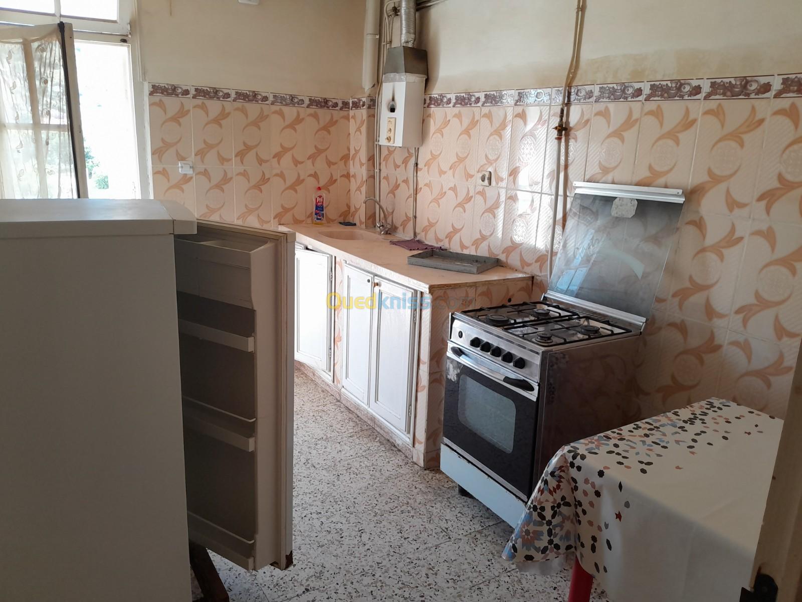 Location Appartement F3 Béjaïa Souk el thenine