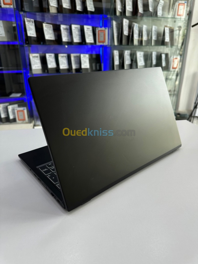 Laptop Clevo NS50AU 64GB 1TB SSD 15,6" 