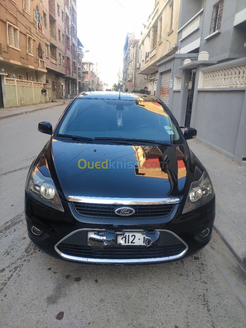 Ford Focus 5 portes 2012 Titanium