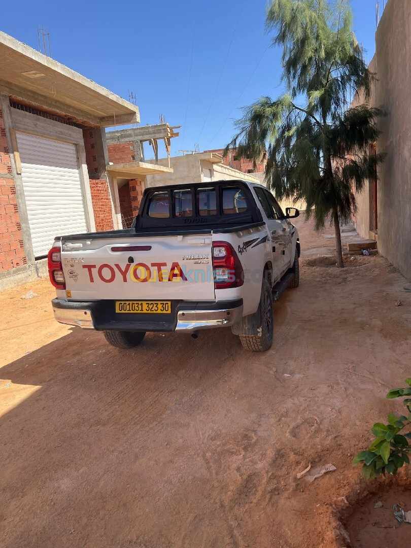 Toyota Hilux 2023 Revo