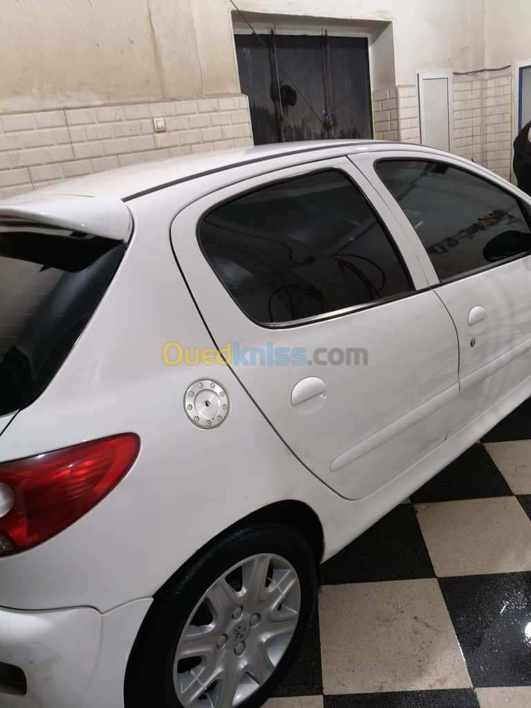 Peugeot 206 Plus 2012 206 Plus