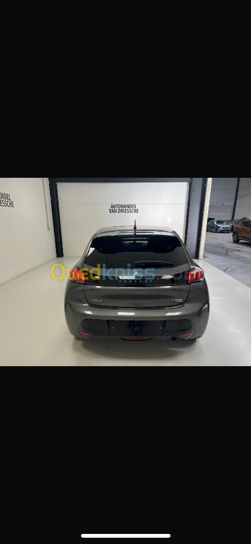 Peugeot 208 2022 Allure