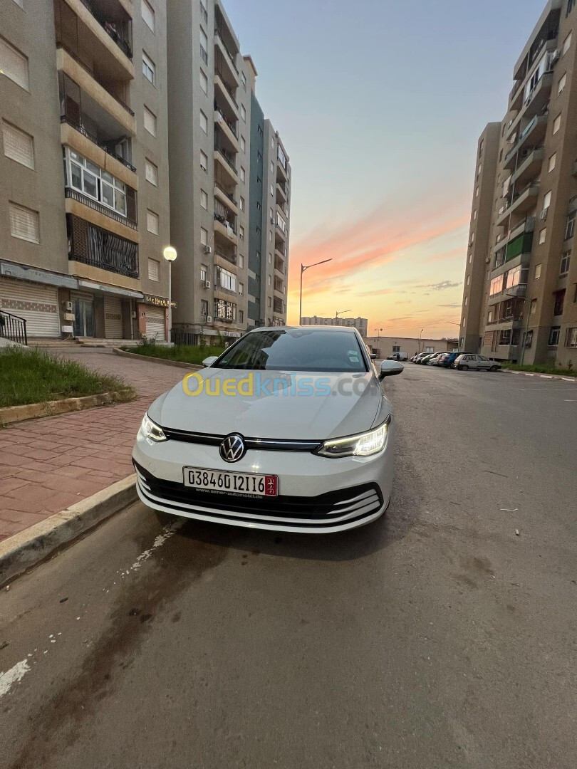 Volkswagen Golf 8 2021 1.0