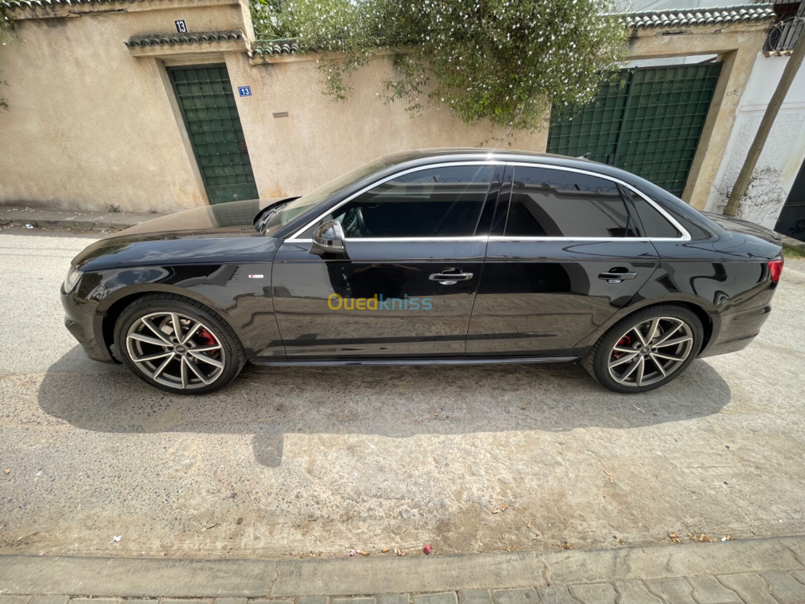 Audi A4 2016 S Line +