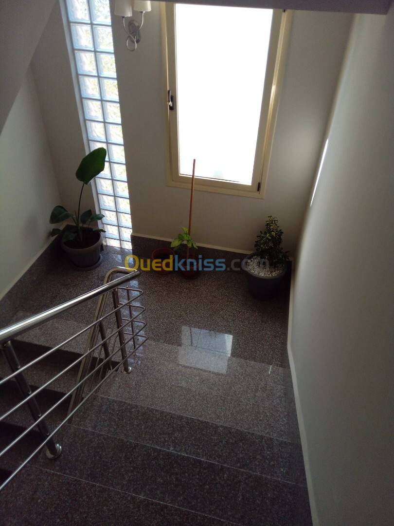 Vente Appartement F3 Alger Bouzareah