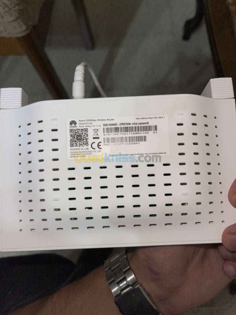 Routeur WIFI Huawei WS318N 300Mbps 2x antennes Blanc