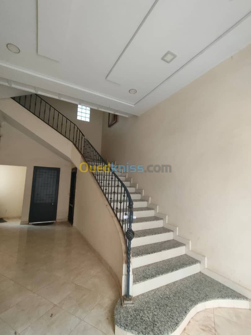 Vente Appartement F5 Oran Bir el djir