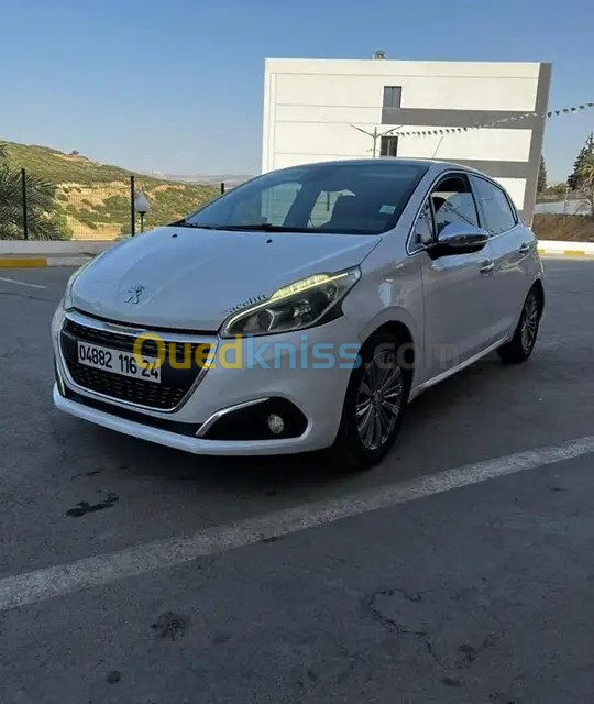 Peugeot 208 2016 