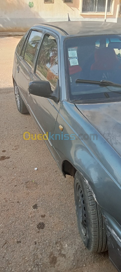 Daewoo Cialou قرعة غاز 1996 كوبي