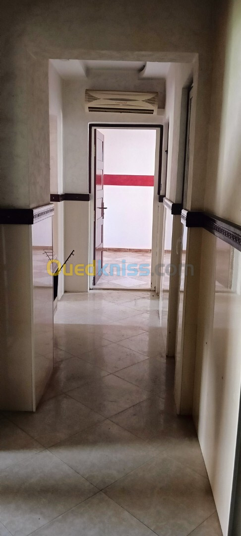 Cherche location Appartement F3 Alger Baraki