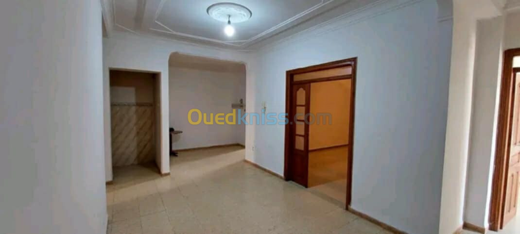 Location Niveau De Villa F4 Guelma Guelma