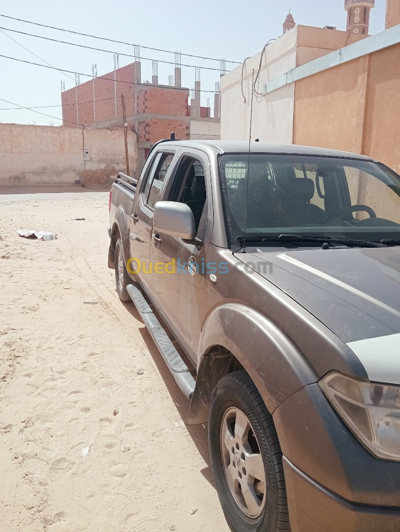 Nissan Navara 2011 Elegance 4x2