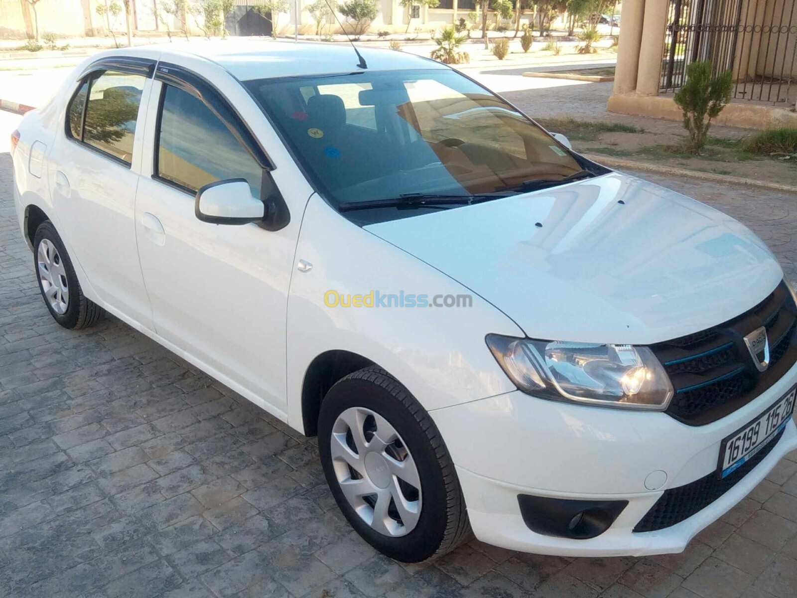 Dacia Logan 2015 لوغان