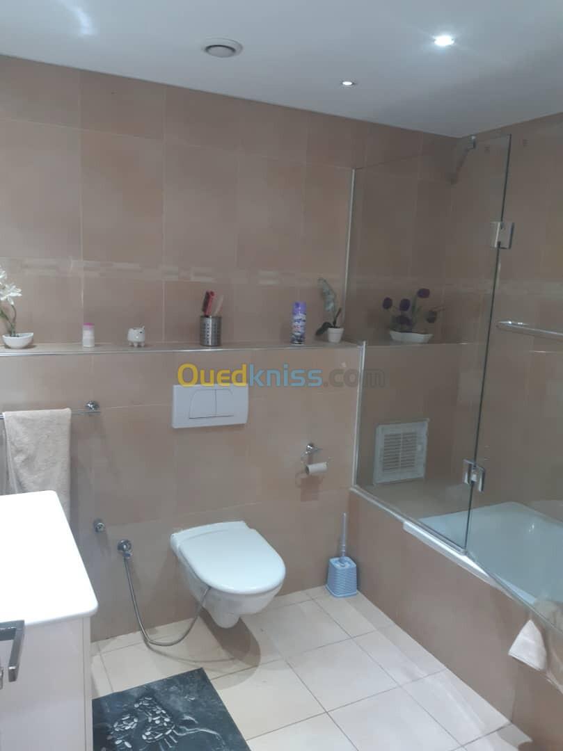 Location Appartement F05 Alger Cheraga