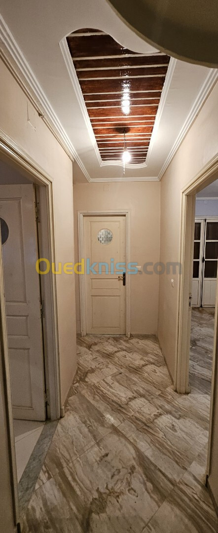 Location Appartement F03 Alger Bouzareah