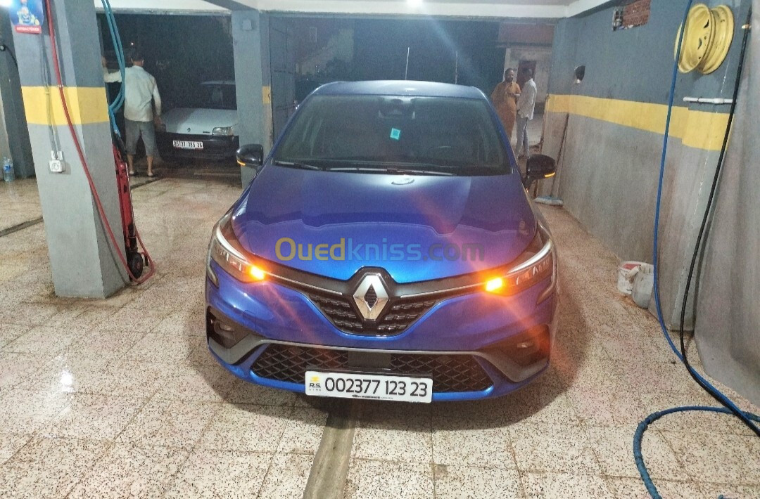 Renault Clio 2023 05 rs line