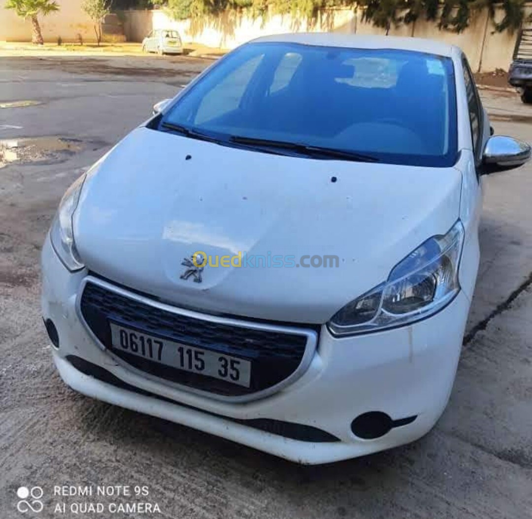 Peugeot 208 2015 Silver Line