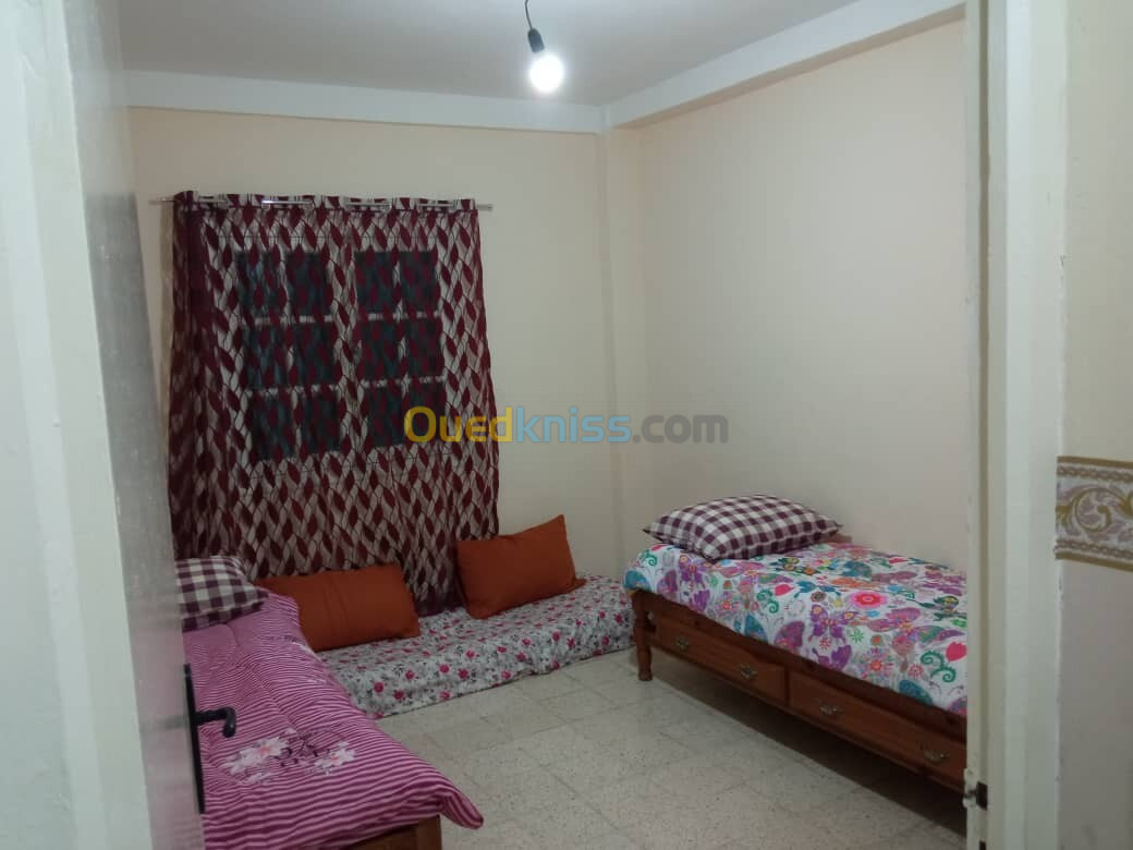 Location vacances Appartement F3 Alger Bab ezzouar