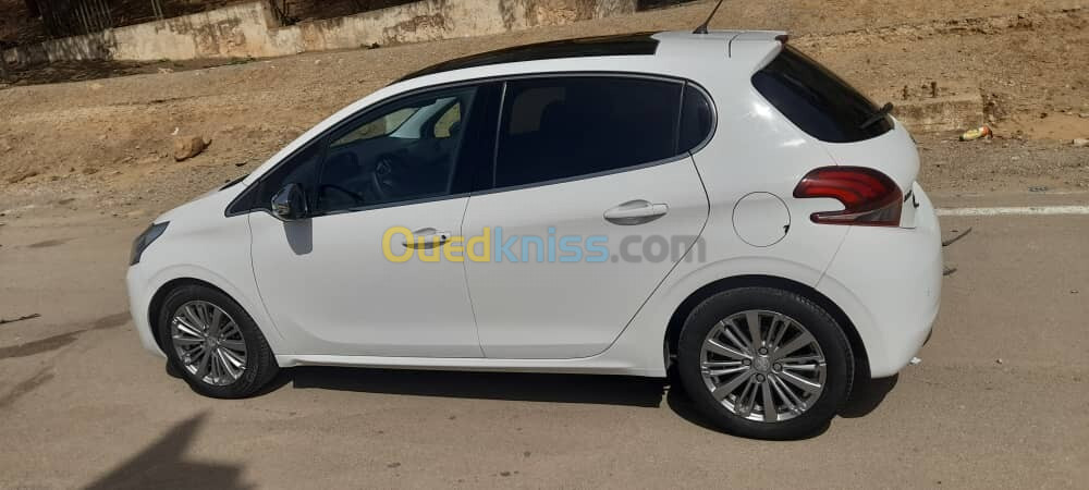 Peugeot 208 2018 Access Facelift