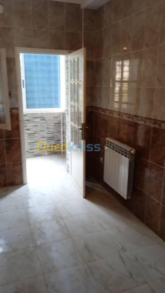 Location Appartement F5 Annaba Annaba