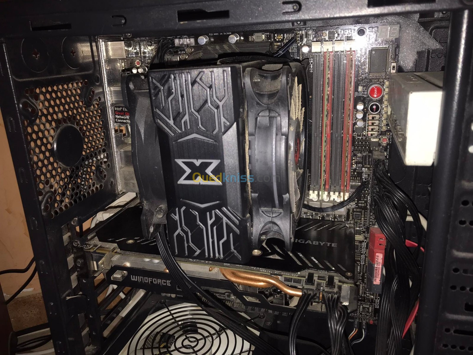 Asus maximus IV EXTREME P67 + i7 2700k + 8gb ram 1600mhz - Algiers