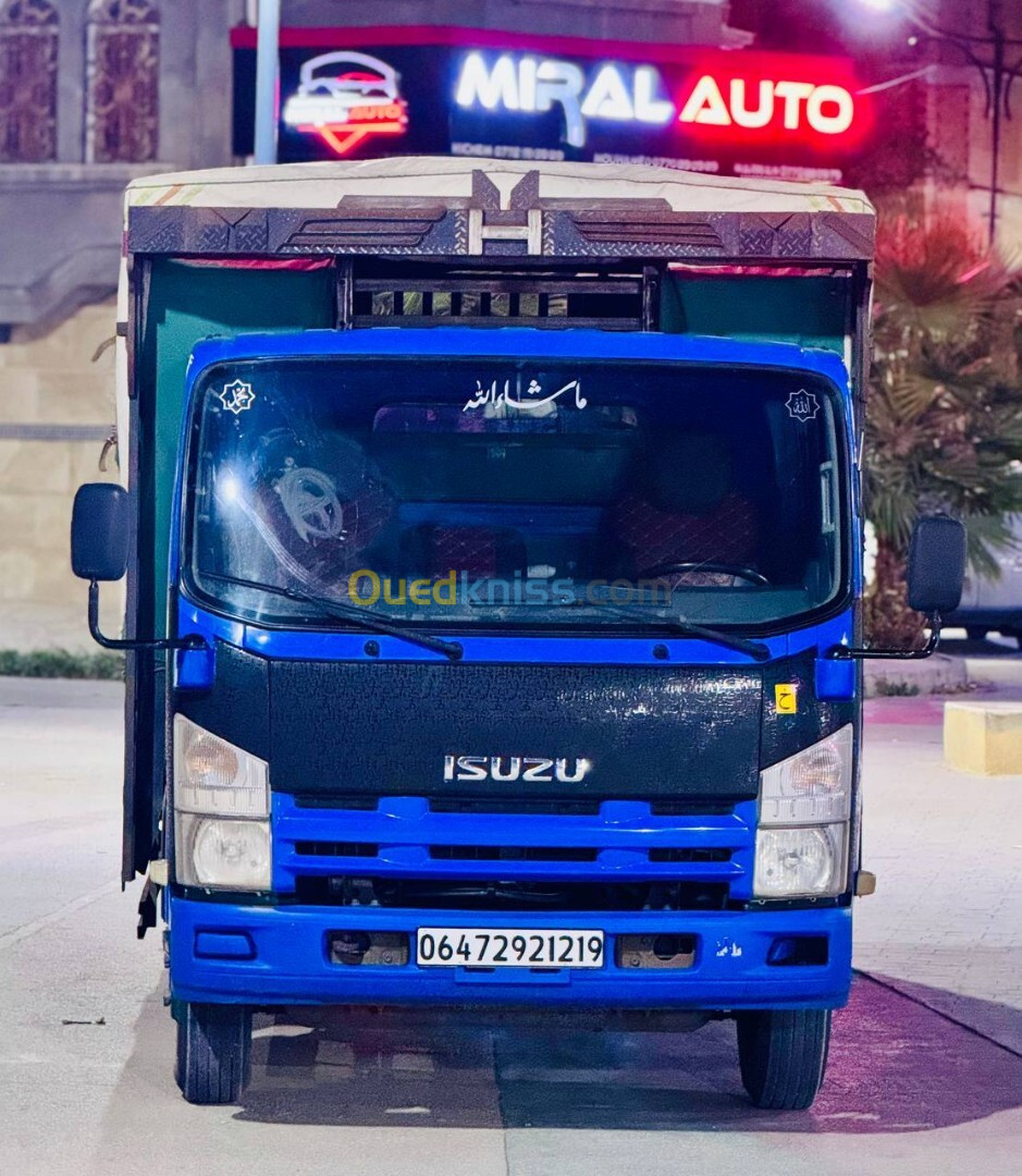 Isuzu Isuzu 2012