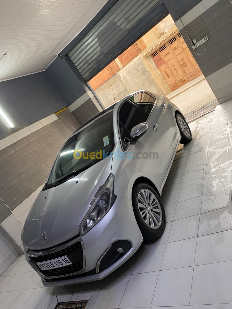 Peugeot 208 2016 Allure