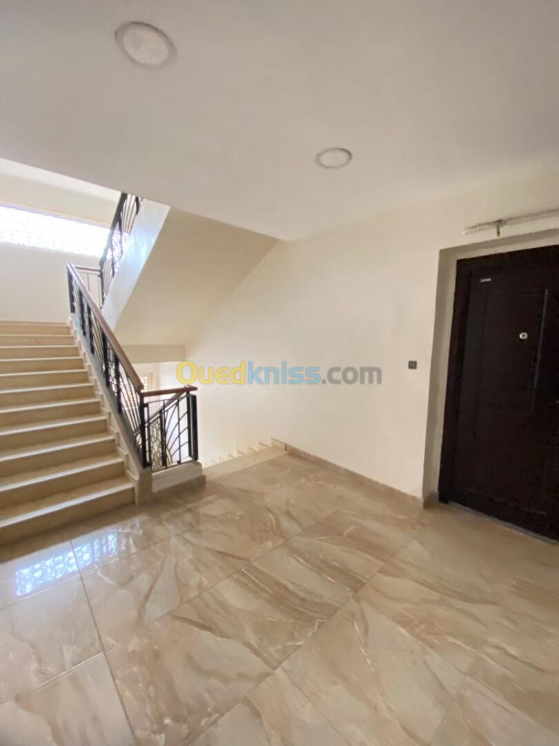 Location Appartement F4 Alger Ain naadja