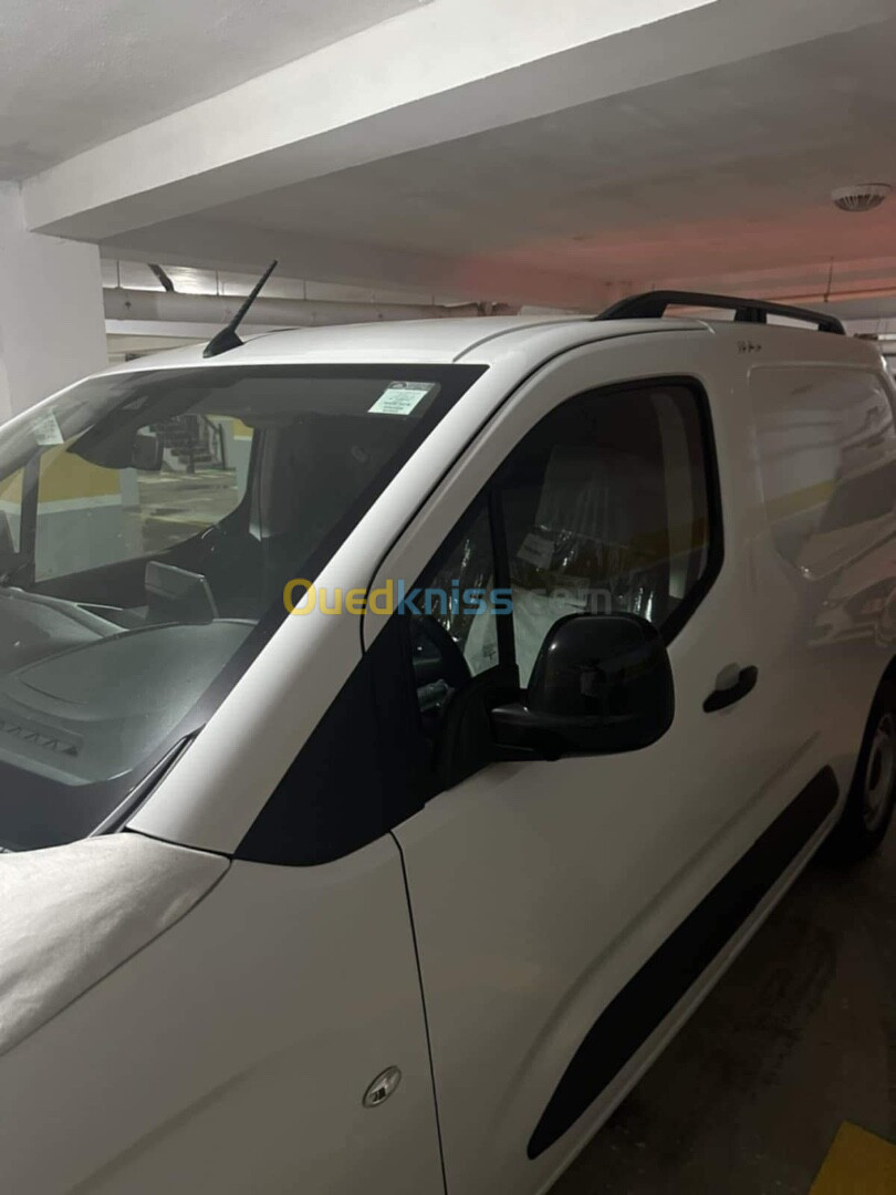 Fiat Doblo 2023 Italy