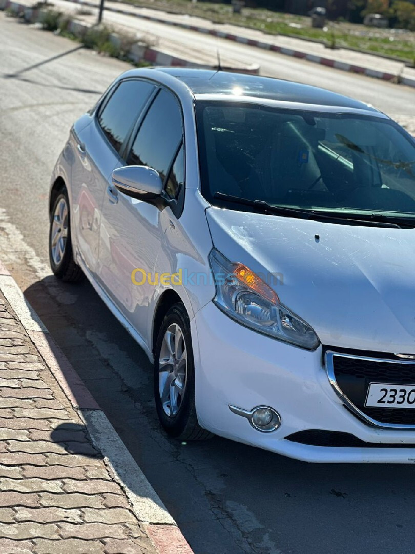 Peugeot 208 2013 Allure