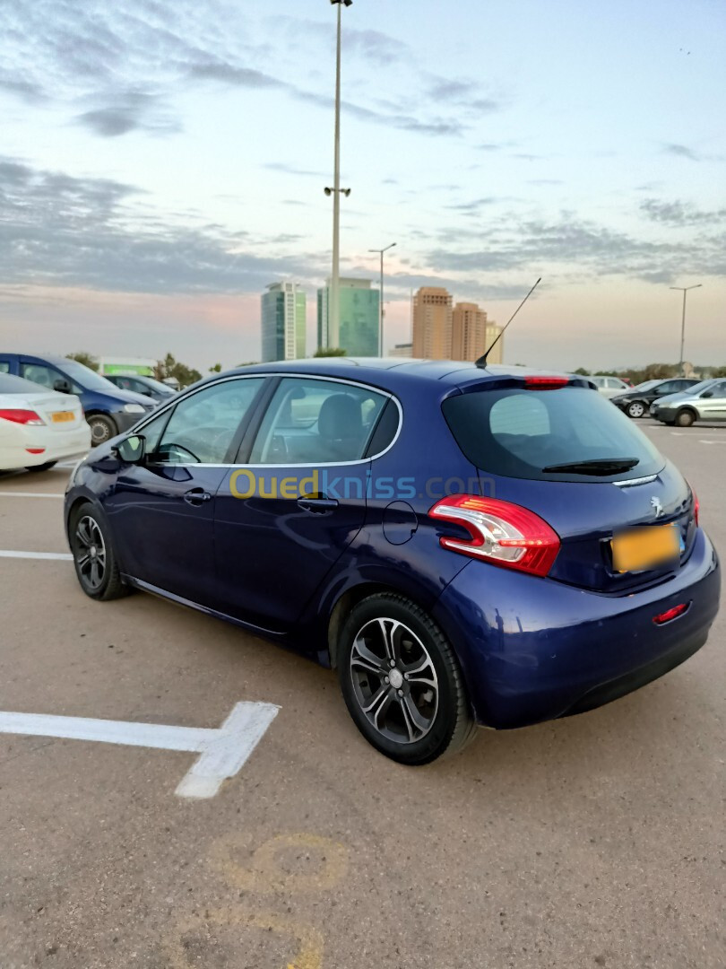 Peugeot 208 2015 Édition spéciale