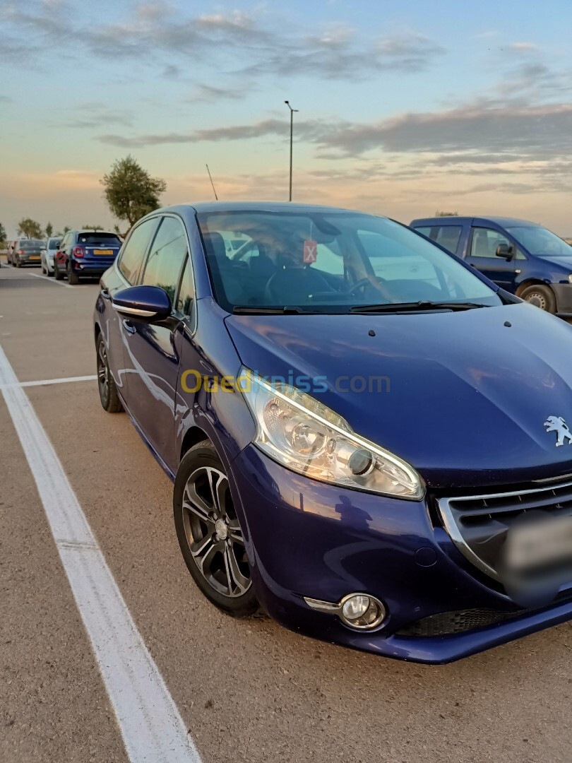 Peugeot 208 2015 Édition spéciale