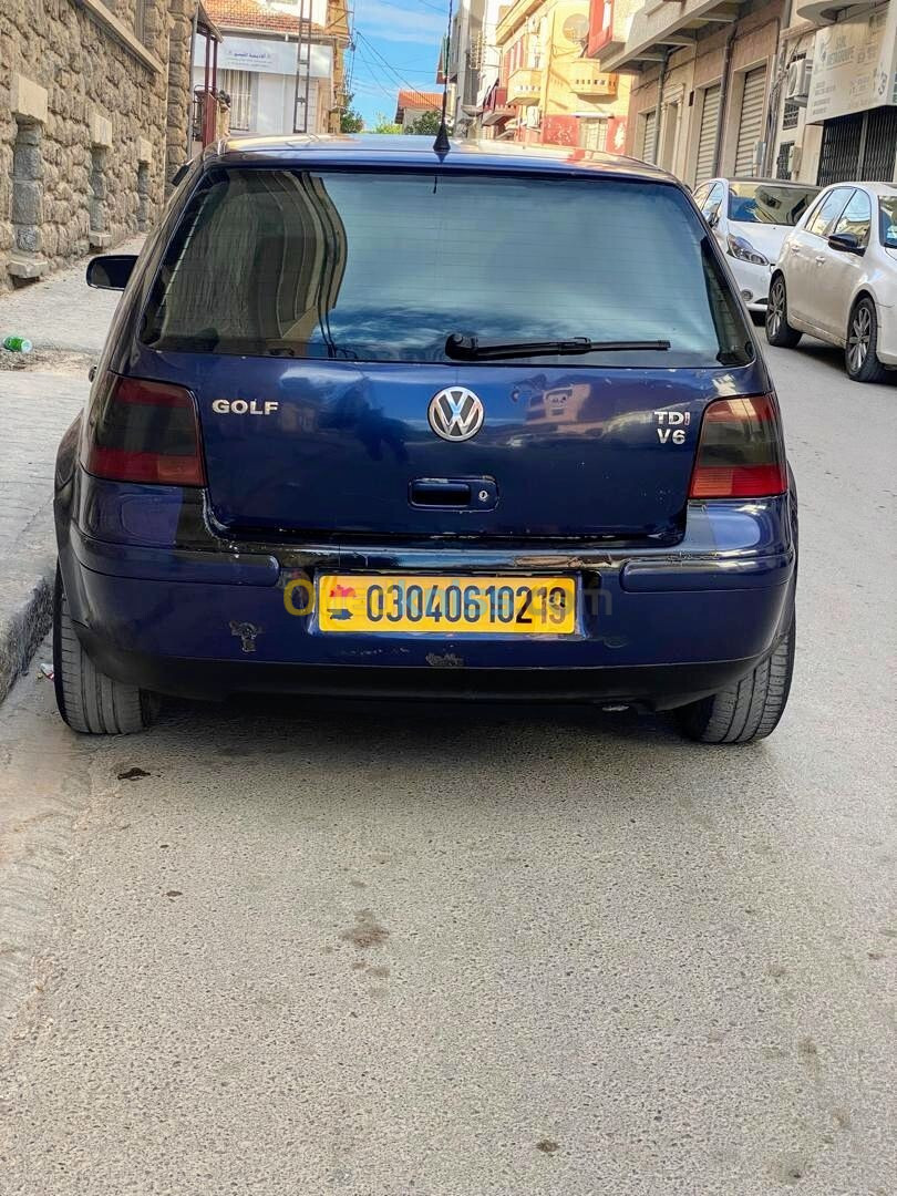 Volkswagen Golf 4 2002 100 spécial