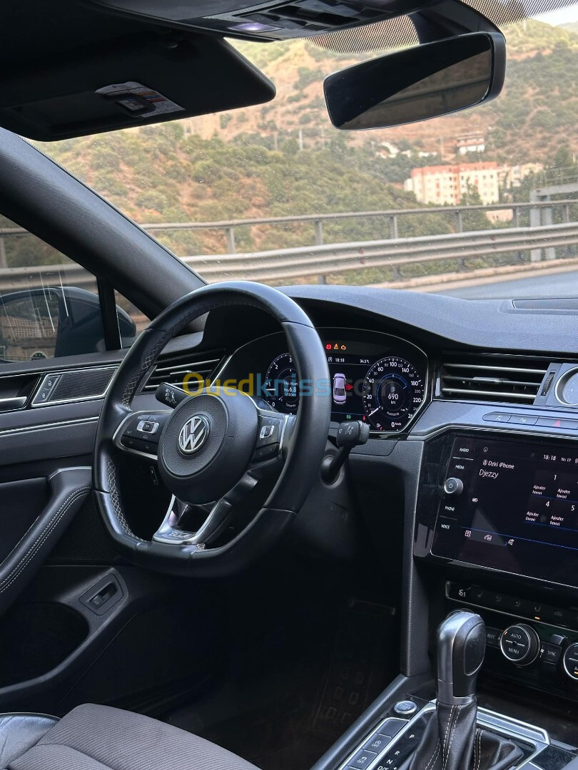 Volkswagen Passat 2018 R Line