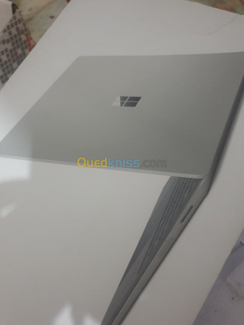 Microsoft Surface Laptop