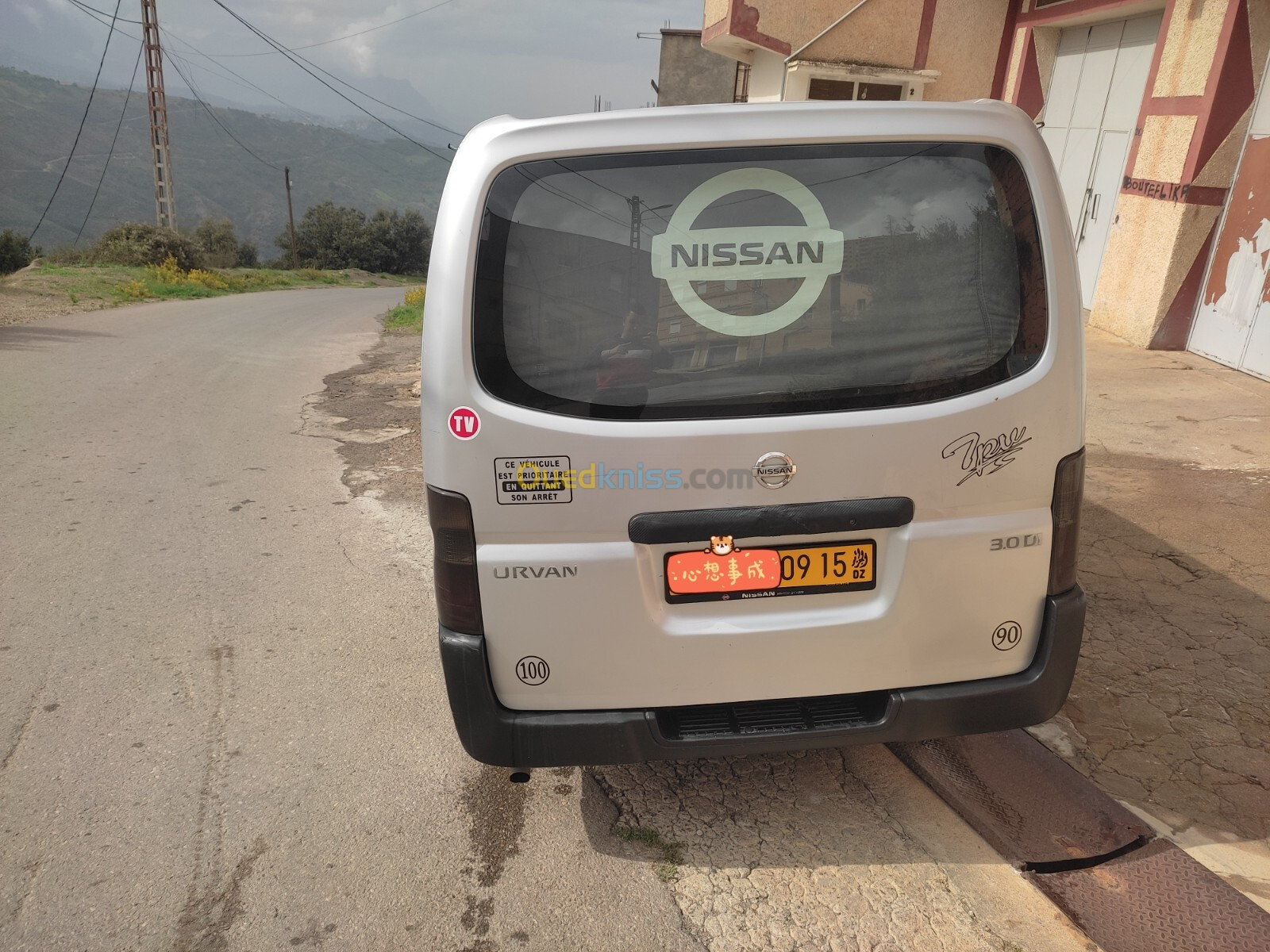 Nissan Urvan 2009