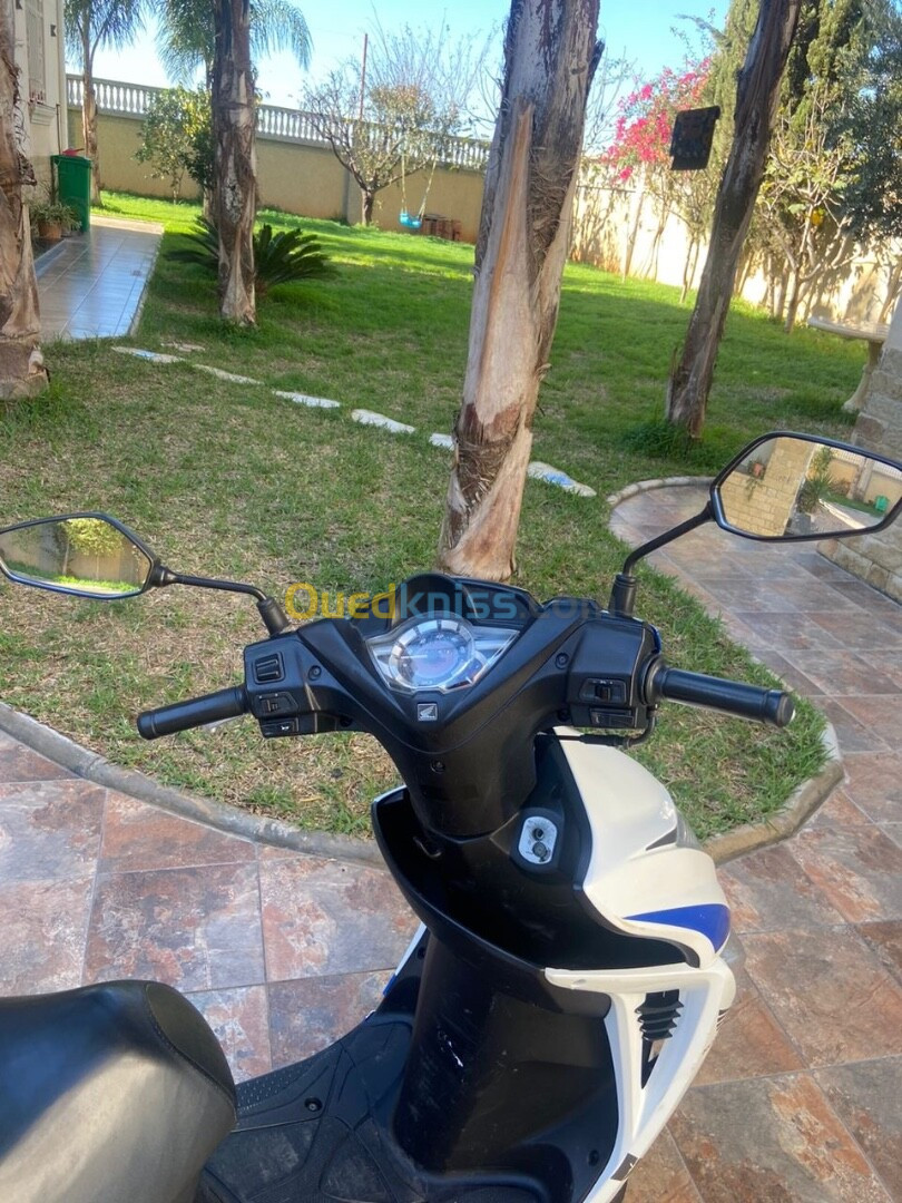 Honda Honda 125 2016