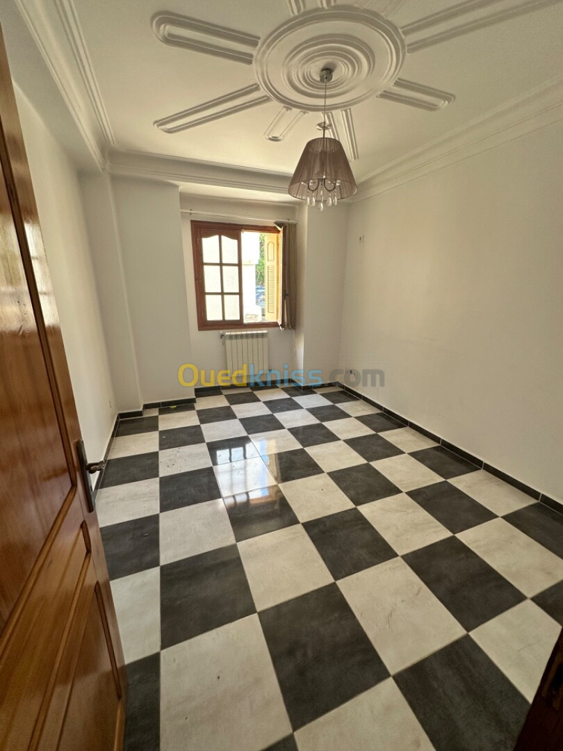 Location Appartement F5 Alger Hydra