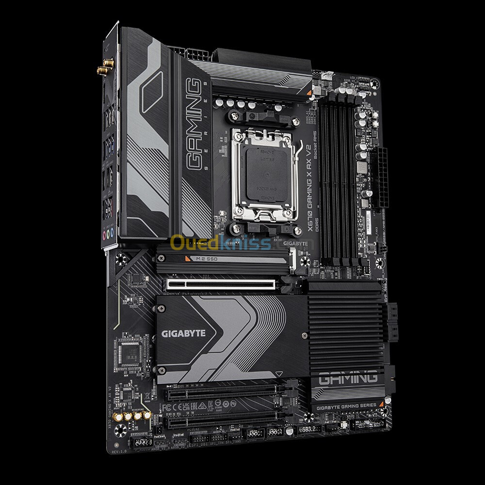 GIGABYTE X670 GAMING X AX V2