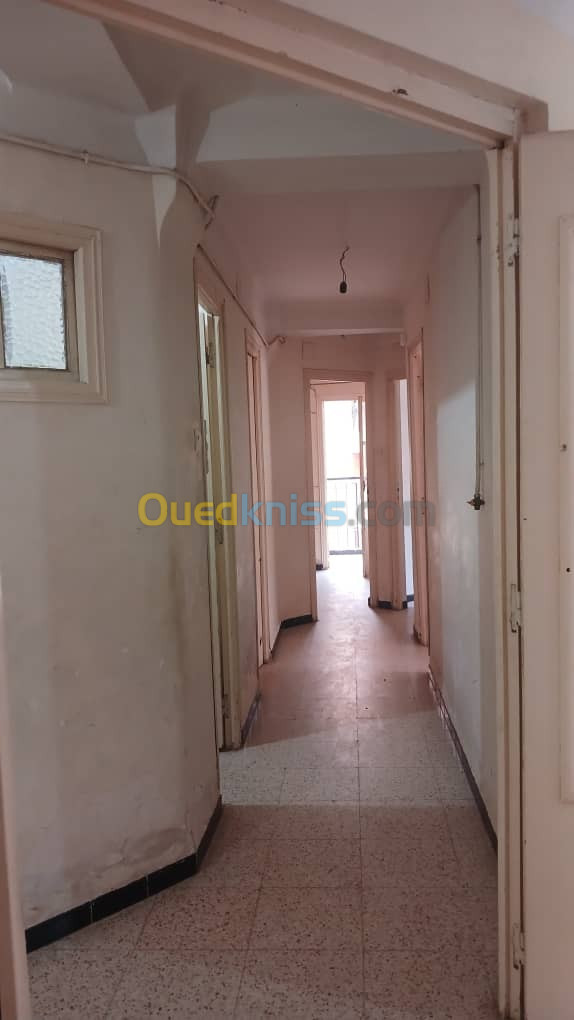 Location vacances Appartement F3 Boumerdès Tidjelabine