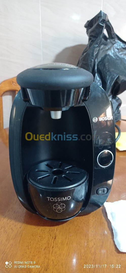 Machine à café Tassimo marque posch dosette 32 offert